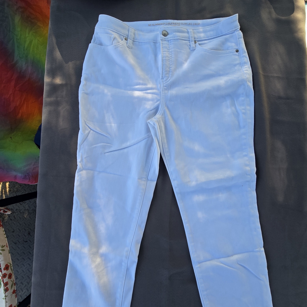 Chico's White Girlfriend Slim Leg Crop Jeans 8 A-8